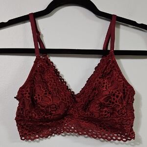Aerie Lace Bralette in Rich Burgundy Pull Over Lightly Lined Wireless Size SP